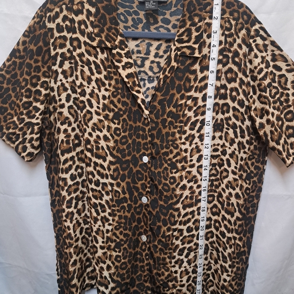 Y2K Fu Da Leopard Print 100% Silk Button Up Women's Relaxed Fit Top Size M - Picture 6 of 6